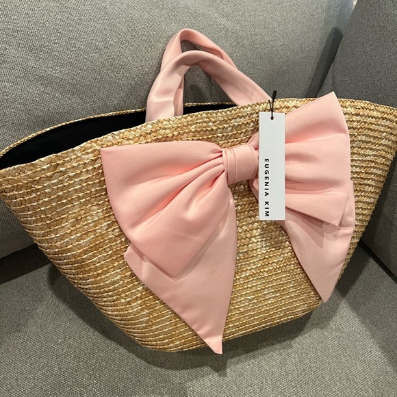 NEW EUGENIA KIM Carlotta Bow embellished Straw Tote In Beige & Pink - Picture 4 of 12
